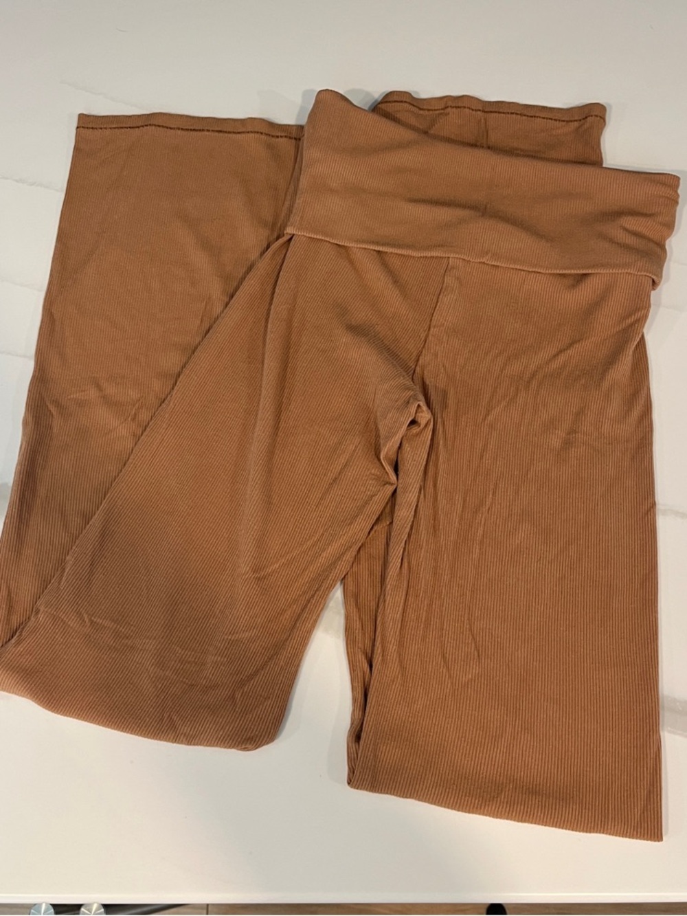 SKIMS Ribbed Pants - Picture 4 of 5